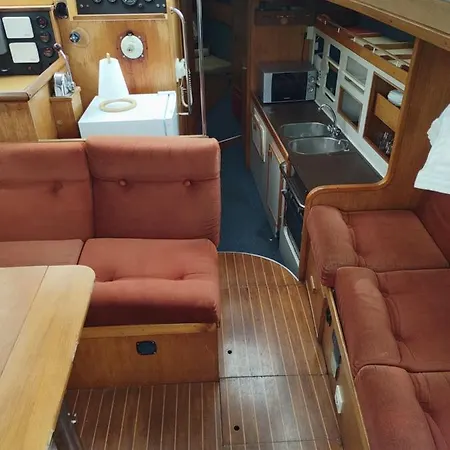 Botel Zeebra - Jeanneau Espace 1000 Sailboat *
